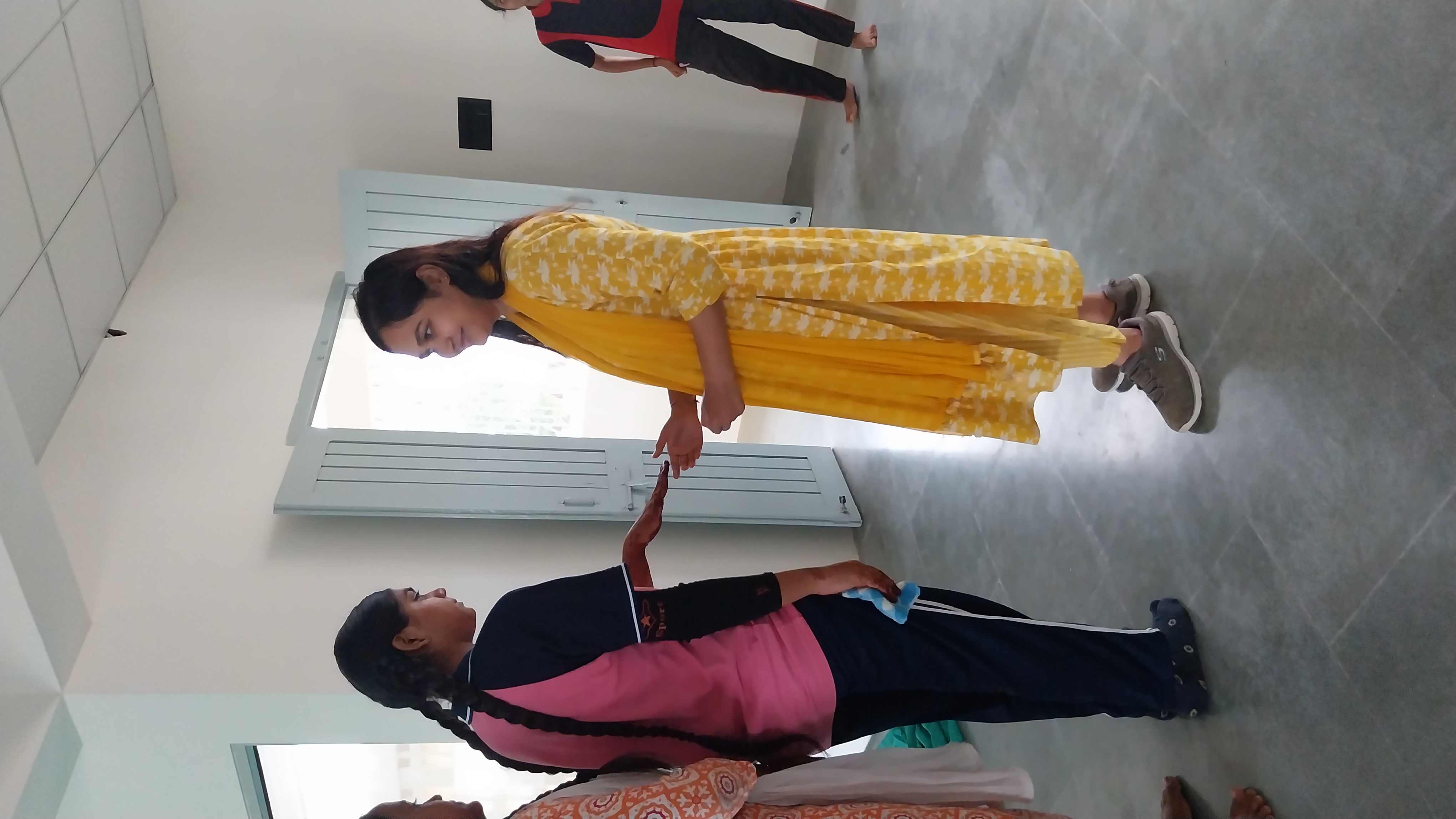 ગૌરીવ્રત નિમિતે મહેંદી સ્પર્ધા